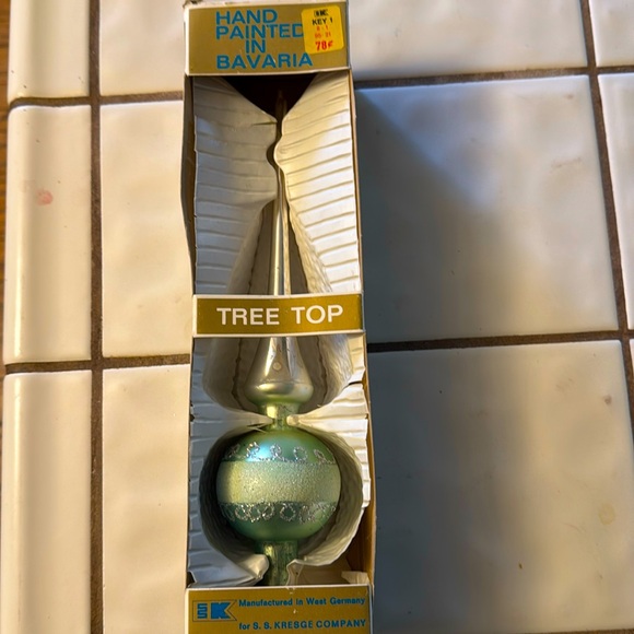 Vintage Tree Top Sphere Topper Blown Glass - Picture 1 of 4